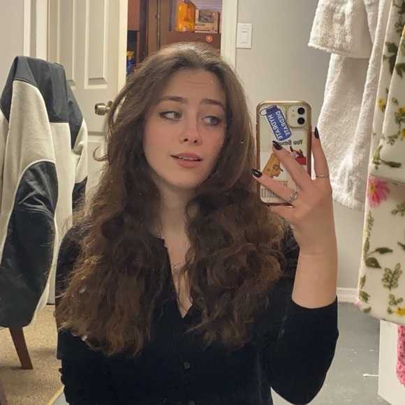 Meet your Posher, Ashley - Picture 1 of 1